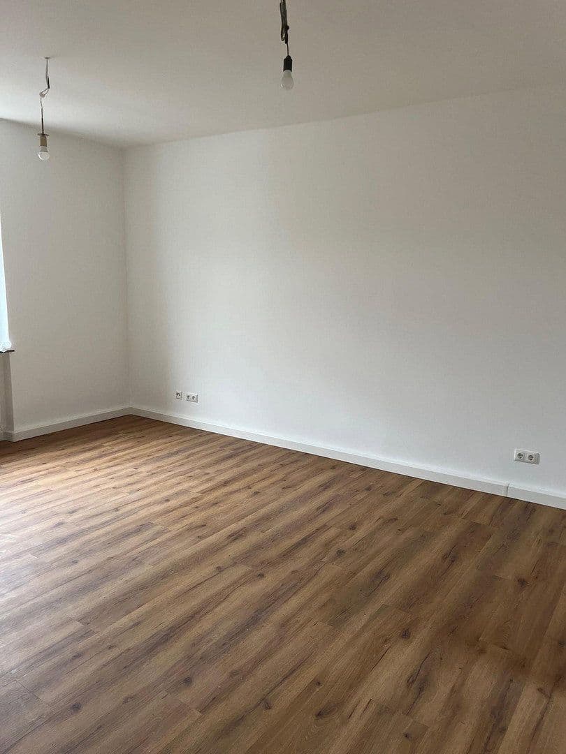 Prenájom bytu 1-izbový 39 m², Höhenstraße 32, Frankfurt am Main, Hesensko Prenájom bytu 1-izbový 39 m², Höhenstraße 32, Frankfurt am Main, Hesensko
