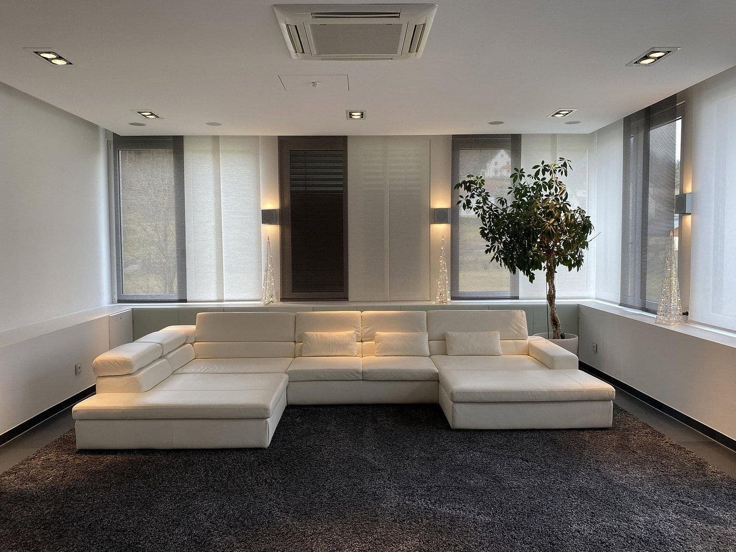 Prenájom kancelárie 304 m², Badstr. 131, Egloffstein, Bavorsko Prenájom kancelárie 304 m², Badstr. 131, Egloffstein, Bavorsko