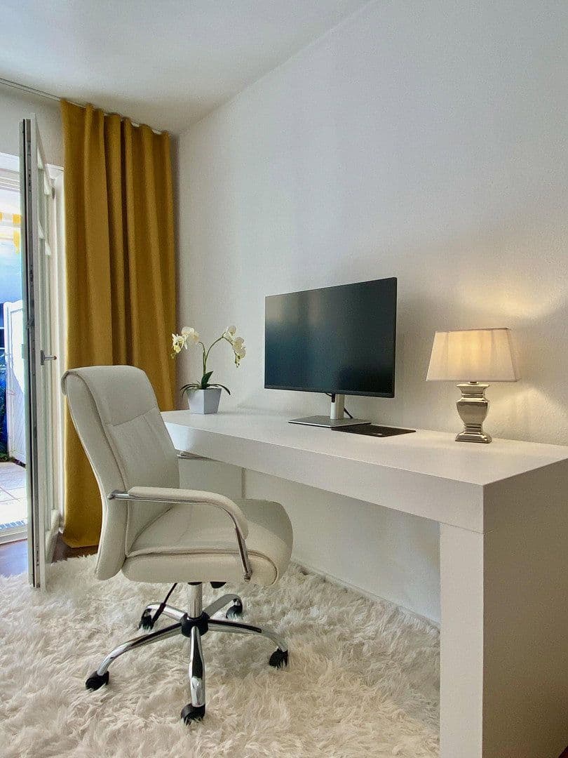 Prenájom bytu 3-izbový 90 m², München, Bavorsko Prenájom bytu 3-izbový 90 m², München, Bavorsko