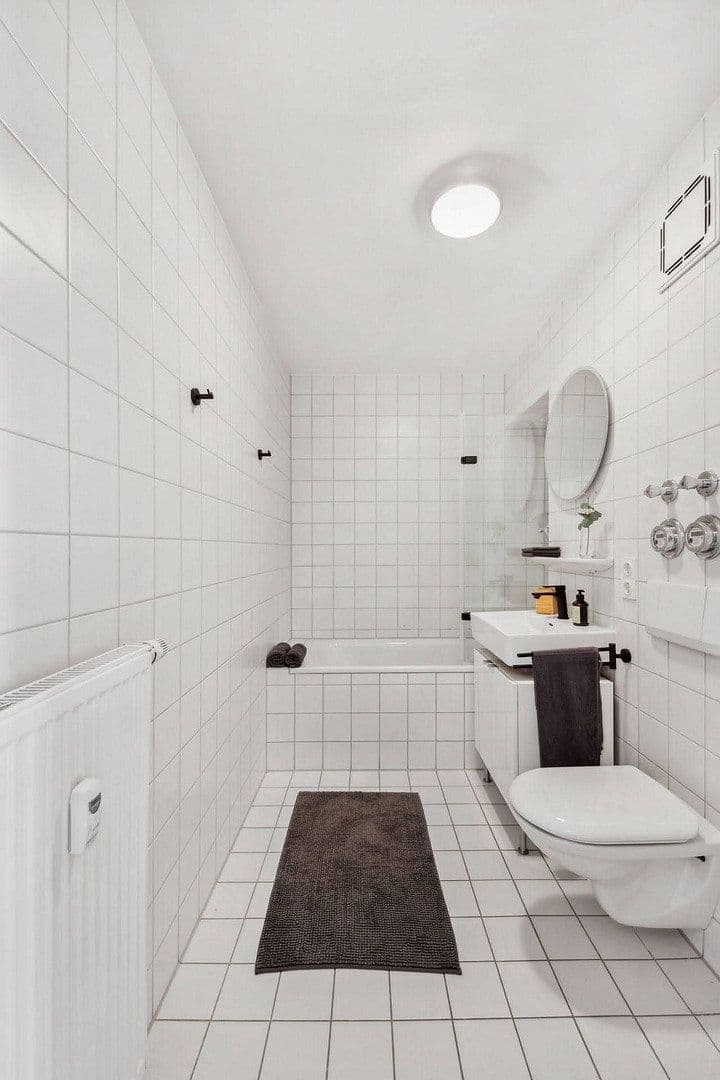 Prenájom bytu 2-izbový 75 m², Axel-von-Ambesser-str. 9, München, Bavorsko Prenájom bytu 2-izbový 75 m², Axel-von-Ambesser-str. 9, München, Bavorsko