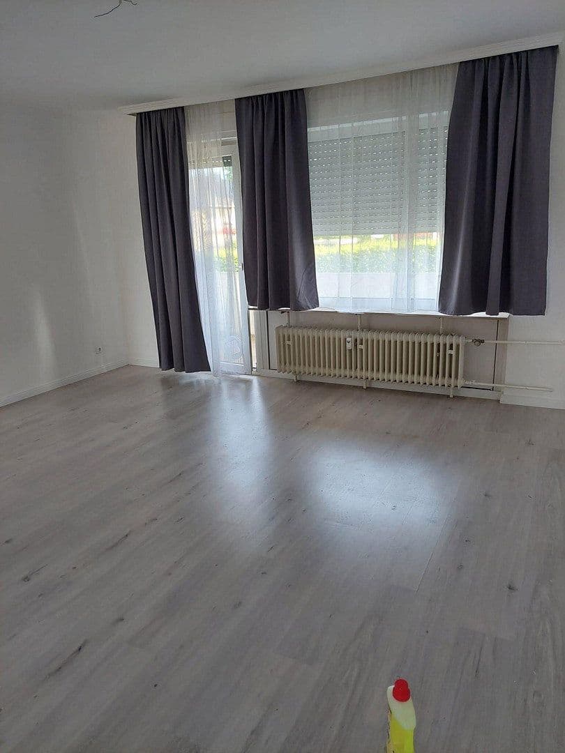 Prenájom bytu 1-izbový 41 m², Mettmann, Severné Porýnie - Westfálsko Prenájom bytu 1-izbový 41 m², Mettmann, Severné Porýnie - Westfálsko