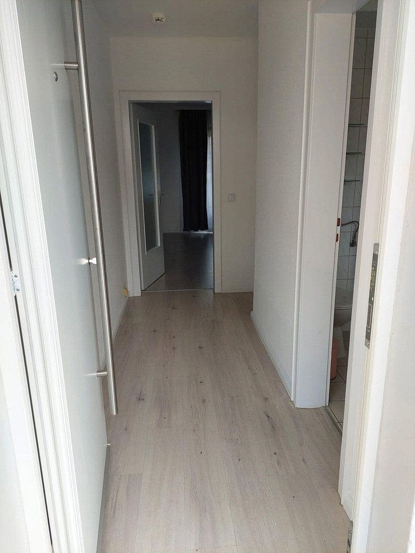 Prenájom bytu 1-izbový 41 m², Mettmann, Severné Porýnie - Westfálsko Prenájom bytu 1-izbový 41 m², Mettmann, Severné Porýnie - Westfálsko