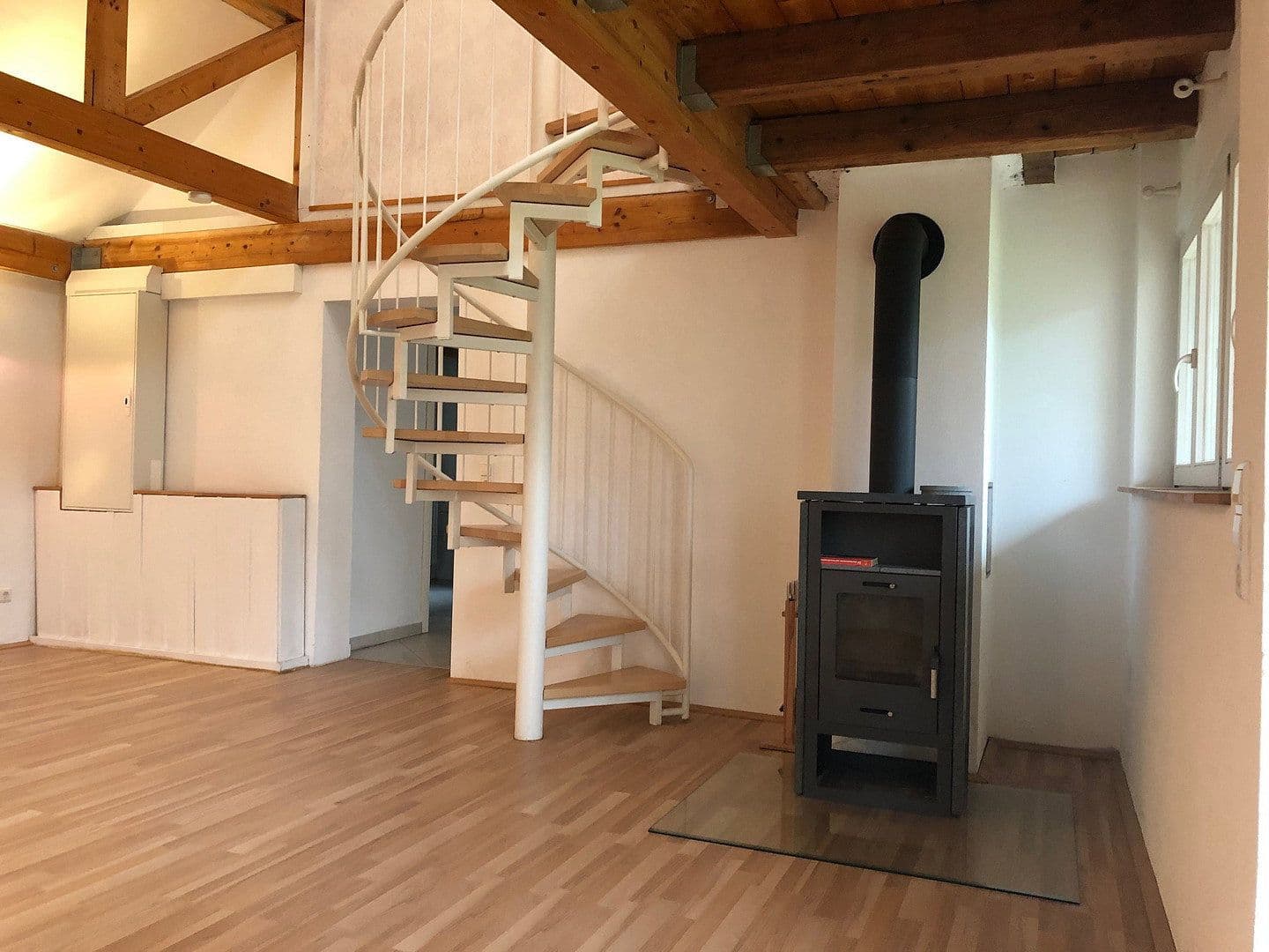 Prenájom bytu 2-izbový 78 m², Achern, Bádensko-Wurttembersko Prenájom bytu 2-izbový 78 m², Achern, Bádensko-Wurttembersko