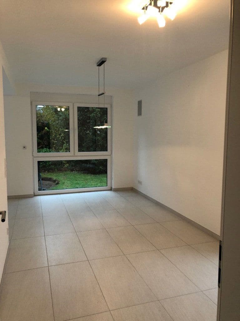 Prenájom domu 300 m², pozemek 800 m², Dreieich, Hesensko Prenájom domu 300 m², pozemek 800 m², Dreieich, Hesensko