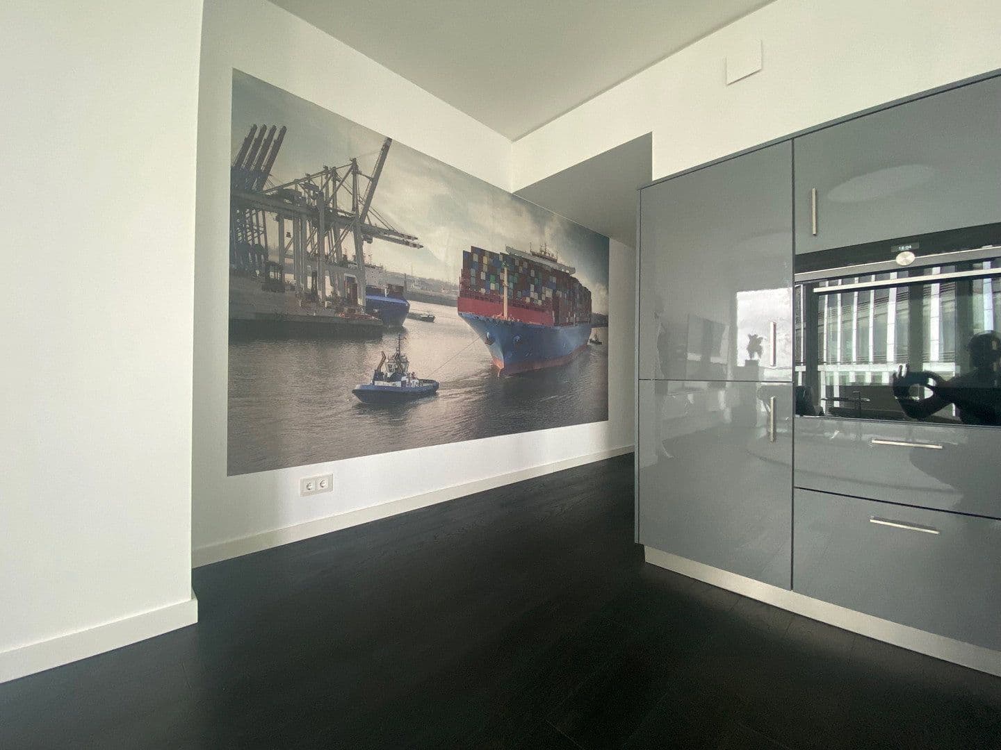 Prenájom bytu 3-izbový 107 m², Überseeallee 8, Hamburg, Hamburg Prenájom bytu 3-izbový 107 m², Überseeallee 8, Hamburg, Hamburg