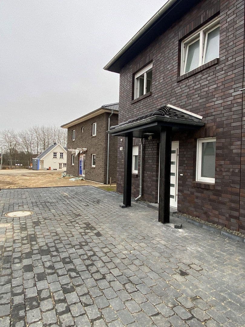 Prenájom domu 125 m², pozemek 310 m², Hainbuchenweg 3a, Lauenburg/Elbe, Šlezvicko-Holštajnsko Prenájom domu 125 m², pozemek 310 m², Hainbuchenweg 3a, Lauenburg/Elbe, Šlezvicko-Holštajnsko