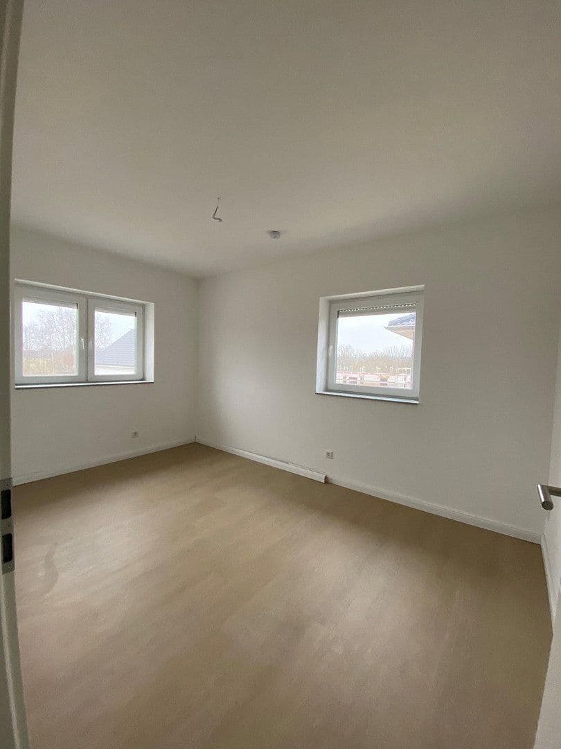 Prenájom domu 125 m², pozemek 310 m², Hainbuchenweg 3a, Lauenburg/Elbe, Šlezvicko-Holštajnsko Prenájom domu 125 m², pozemek 310 m², Hainbuchenweg 3a, Lauenburg/Elbe, Šlezvicko-Holštajnsko