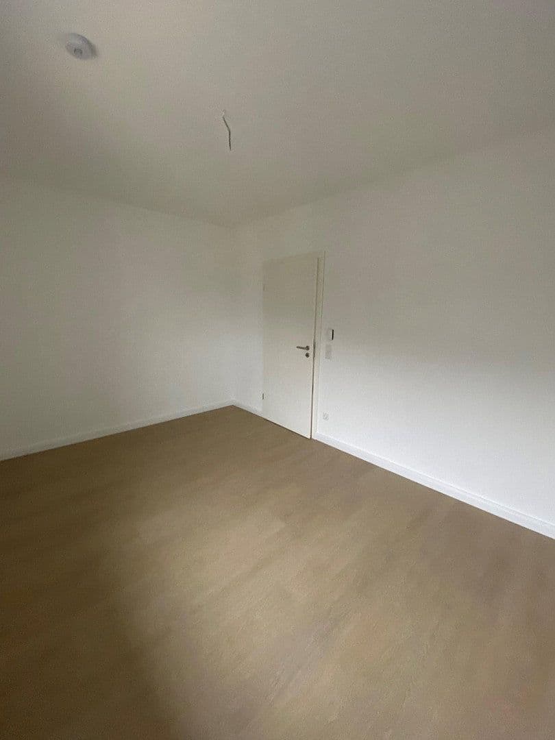 Prenájom domu 125 m², pozemek 310 m², Hainbuchenweg 3a, Lauenburg/Elbe, Šlezvicko-Holštajnsko Prenájom domu 125 m², pozemek 310 m², Hainbuchenweg 3a, Lauenburg/Elbe, Šlezvicko-Holštajnsko