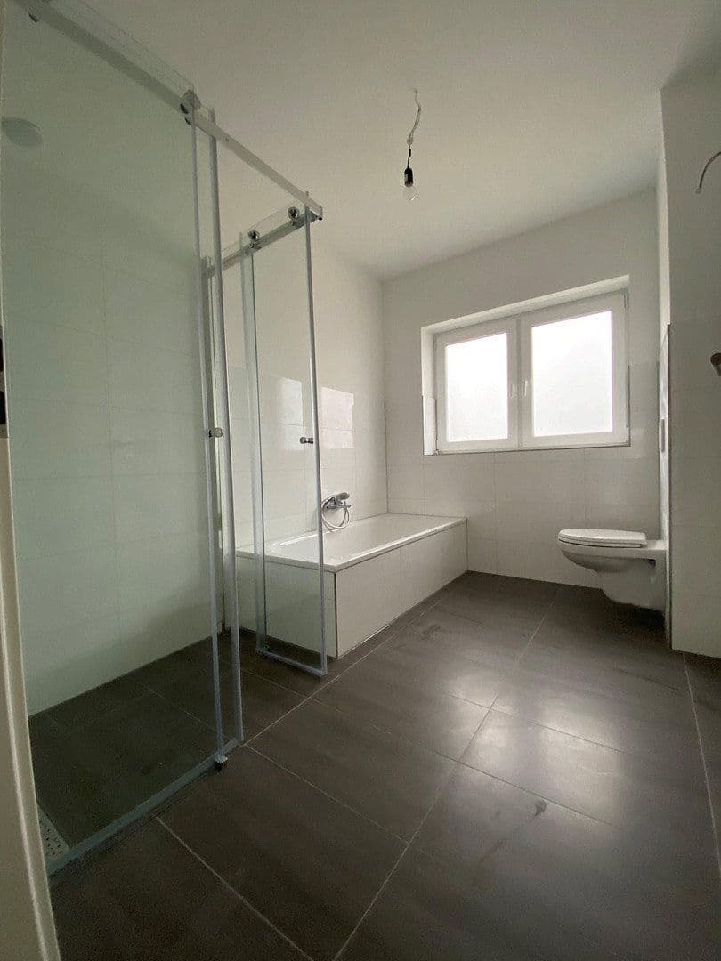 Prenájom domu 125 m², pozemek 310 m², Hainbuchenweg 3a, Lauenburg/Elbe, Šlezvicko-Holštajnsko Prenájom domu 125 m², pozemek 310 m², Hainbuchenweg 3a, Lauenburg/Elbe, Šlezvicko-Holštajnsko