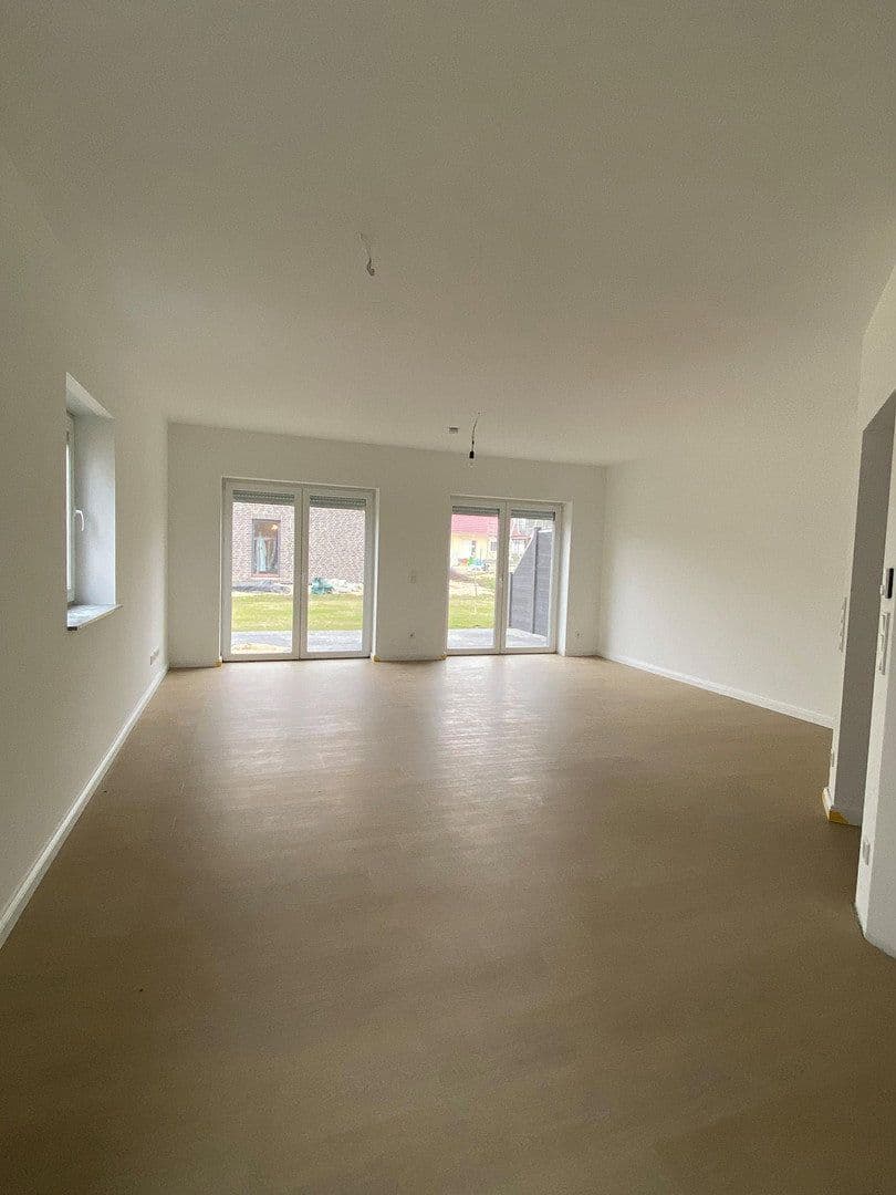 Prenájom domu 125 m², pozemek 310 m², Hainbuchenweg 3a, Lauenburg/Elbe, Šlezvicko-Holštajnsko Prenájom domu 125 m², pozemek 310 m², Hainbuchenweg 3a, Lauenburg/Elbe, Šlezvicko-Holštajnsko