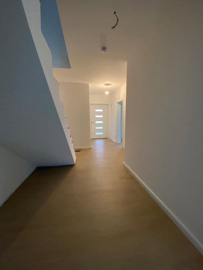 Prenájom domu 125 m², pozemek 310 m², Hainbuchenweg 3a, Lauenburg/Elbe, Šlezvicko-Holštajnsko Prenájom domu 125 m², pozemek 310 m², Hainbuchenweg 3a, Lauenburg/Elbe, Šlezvicko-Holštajnsko