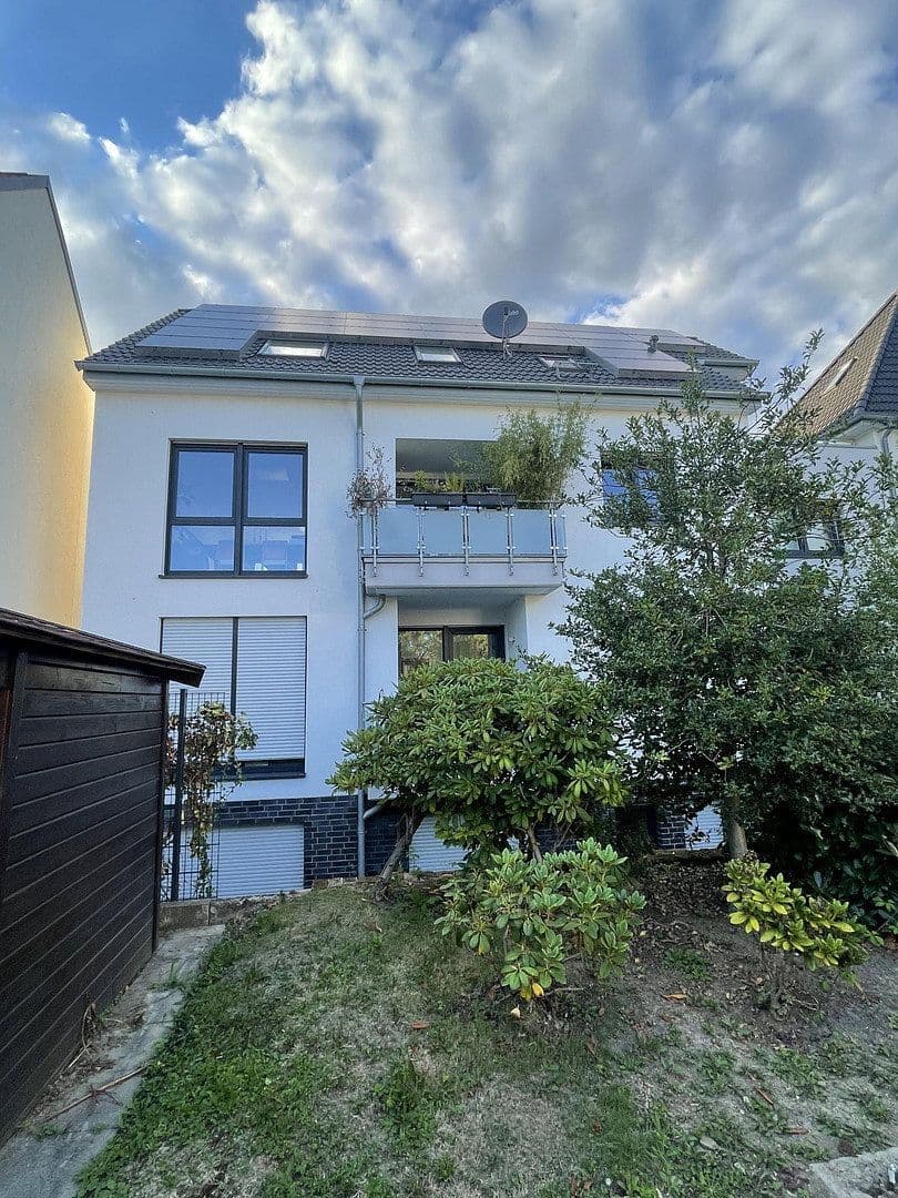 Prenájom bytu 2-izbový 94 m², Essen, Severné Porýnie - Westfálsko Prenájom bytu 2-izbový 94 m², Essen, Severné Porýnie - Westfálsko