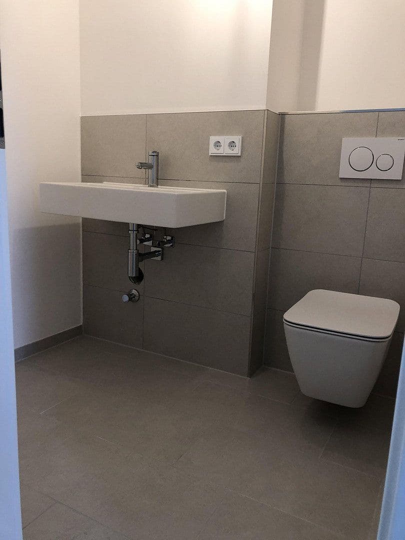Prenájom bytu 3-izbový 88 m², Maxfeldstr., Nürnberg, Bavorsko Prenájom bytu 3-izbový 88 m², Maxfeldstr., Nürnberg, Bavorsko