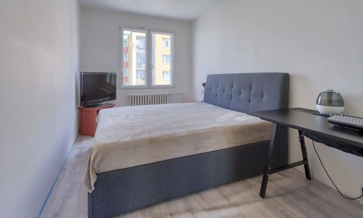 Prenájom bytu 3-izbový 67 m², Poznaňská, Praha, Praha Prenájom bytu 3-izbový 67 m², Poznaňská, Praha, Praha