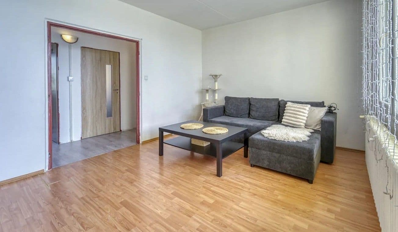 Prenájom bytu 3-izbový 67 m², Poznaňská, Praha, Praha Prenájom bytu 3-izbový 67 m², Poznaňská, Praha, Praha