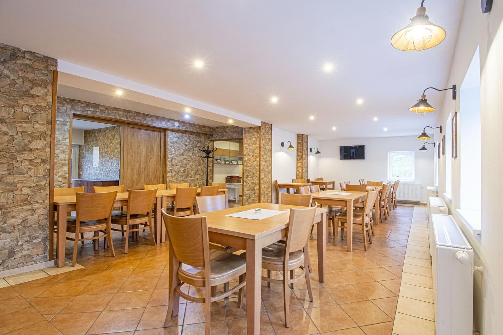 Predaj nebytového priestoru 464 m², Rajnochovice, Zlínský kraj Predaj nebytového priestoru 464 m², Rajnochovice, Zlínský kraj