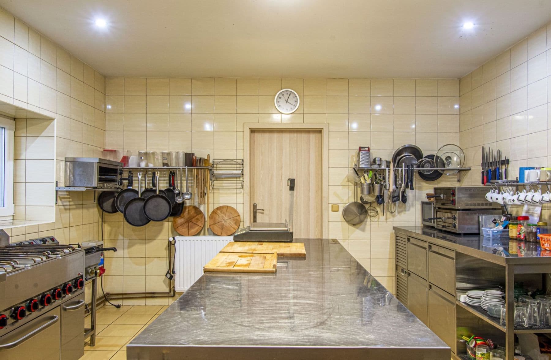 Predaj nebytového priestoru 464 m², Rajnochovice, Zlínský kraj Predaj nebytového priestoru 464 m², Rajnochovice, Zlínský kraj