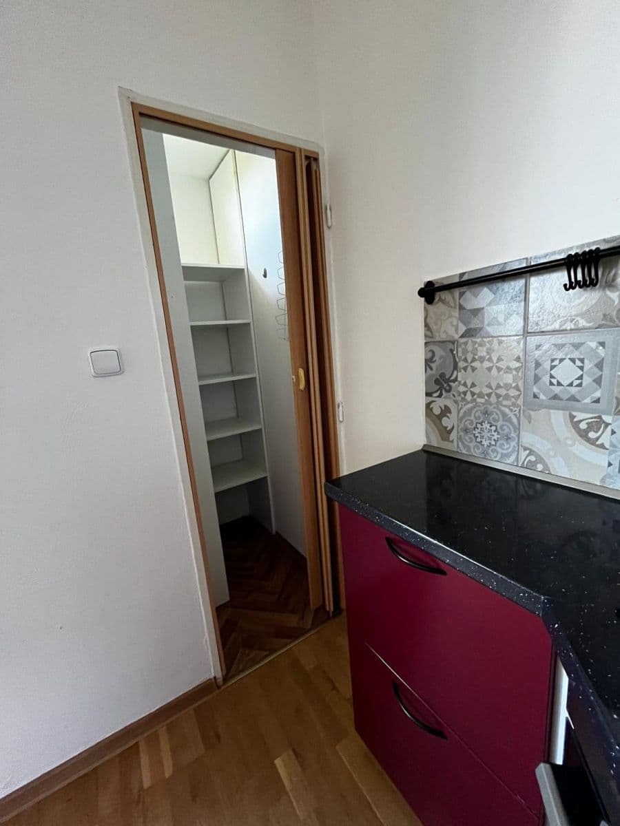 Prenájom bytu 2-izbový 52 m², Kotěrova, Prostějov, Olomoucký kraj Prenájom bytu 2-izbový 52 m², Kotěrova, Prostějov, Olomoucký kraj