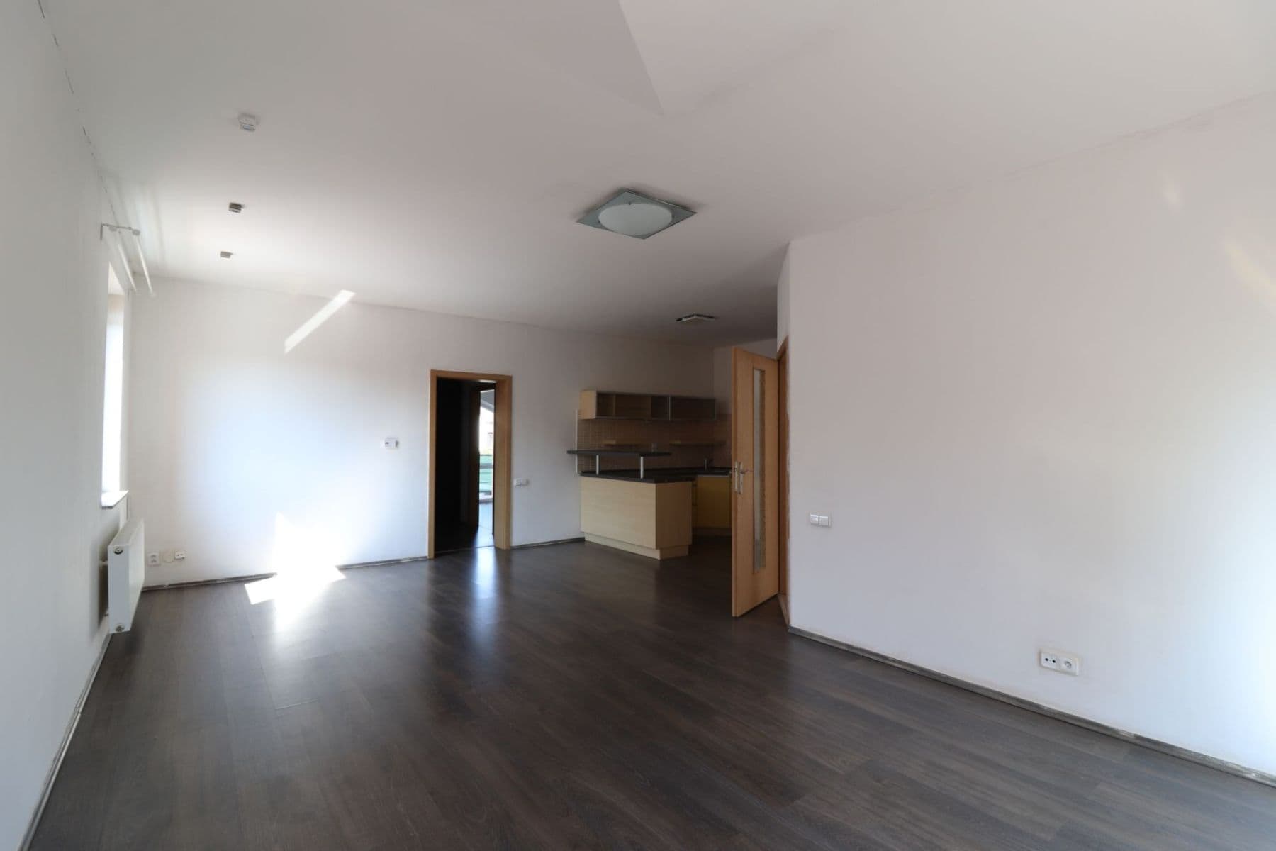 Prenájom bytu 3-izbový 77 m², Za Hotelem, Nupaky, Středočeský kraj Prenájom bytu 3-izbový 77 m², Za Hotelem, Nupaky, Středočeský kraj
