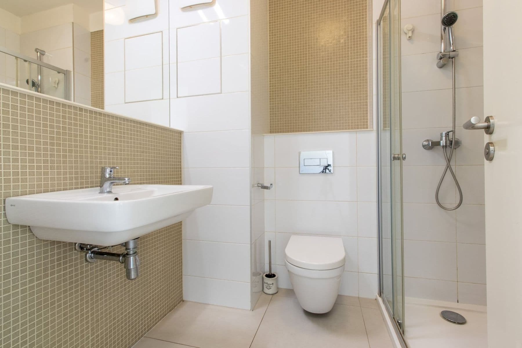 Prenájom bytu 1-izbový 25 m², Novovysočanská, Praha, Praha Prenájom bytu 1-izbový 25 m², Novovysočanská, Praha, Praha