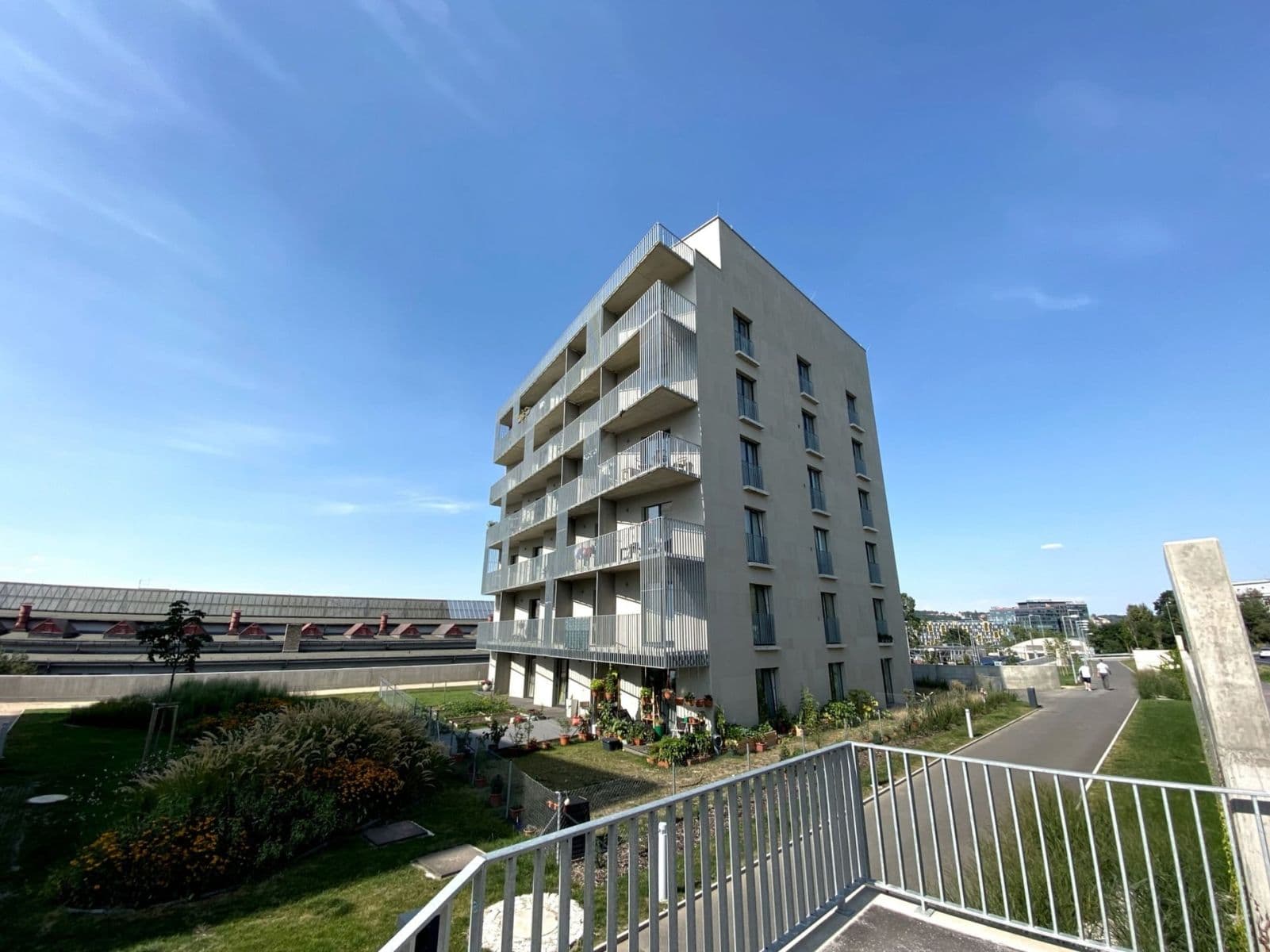 Prenájom bytu 1-izbový 25 m², Novovysočanská, Praha, Praha Prenájom bytu 1-izbový 25 m², Novovysočanská, Praha, Praha