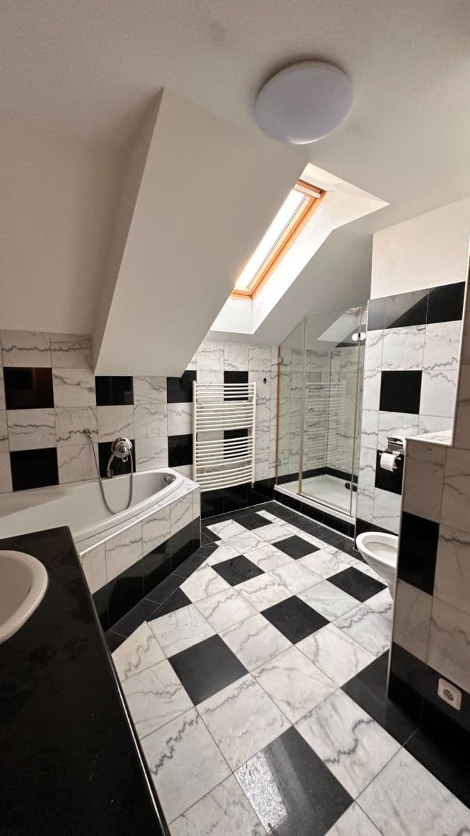 Prenájom bytu 2-izbový 76 m², Sabinova, Praha, Praha Prenájom bytu 2-izbový 76 m², Sabinova, Praha, Praha