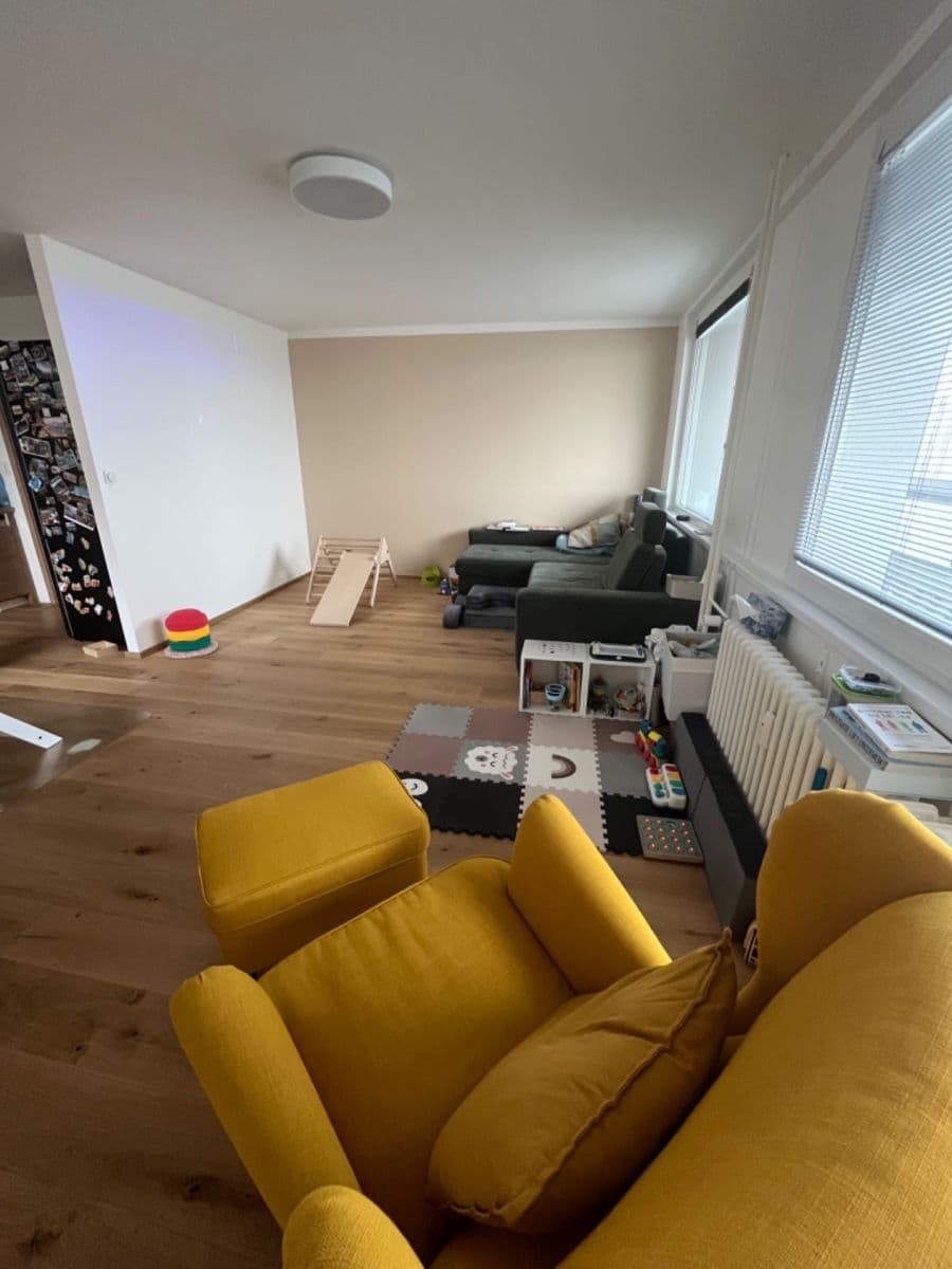 Prenájom bytu 3-izbový 96 m², Vodnická, Praha, Praha Prenájom bytu 3-izbový 96 m², Vodnická, Praha, Praha