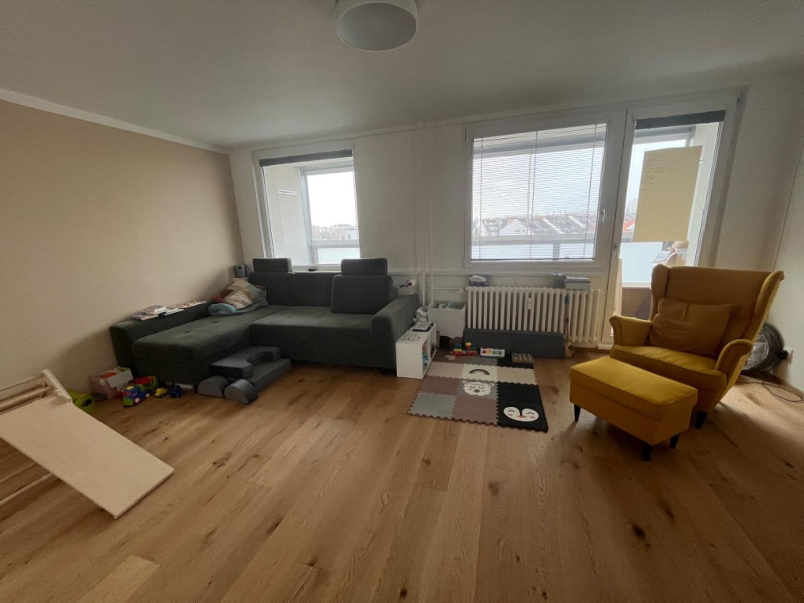Prenájom bytu 3-izbový 96 m², Vodnická, Praha, Praha Prenájom bytu 3-izbový 96 m², Vodnická, Praha, Praha