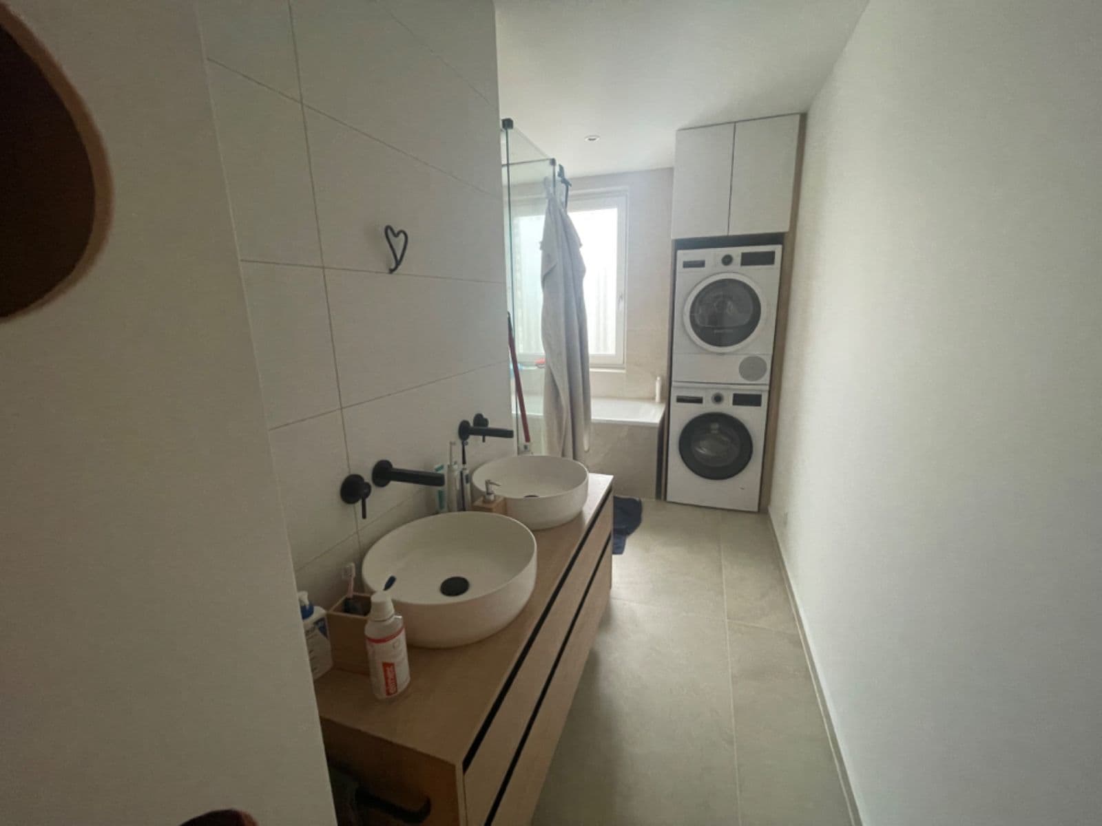Prenájom bytu 3-izbový 96 m², Vodnická, Praha, Praha Prenájom bytu 3-izbový 96 m², Vodnická, Praha, Praha