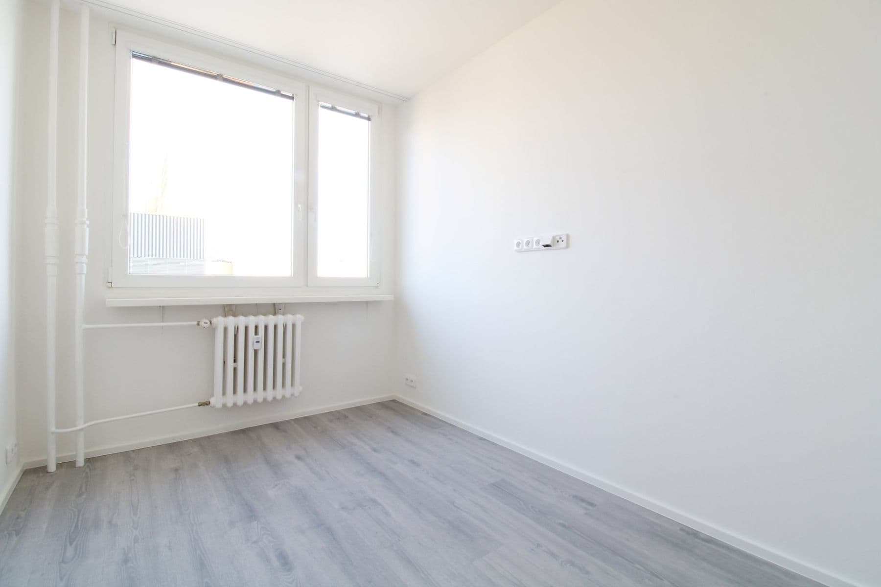 Prenájom bytu 3-izbový 56 m², Řešovská, Praha, Praha Prenájom bytu 3-izbový 56 m², Řešovská, Praha, Praha