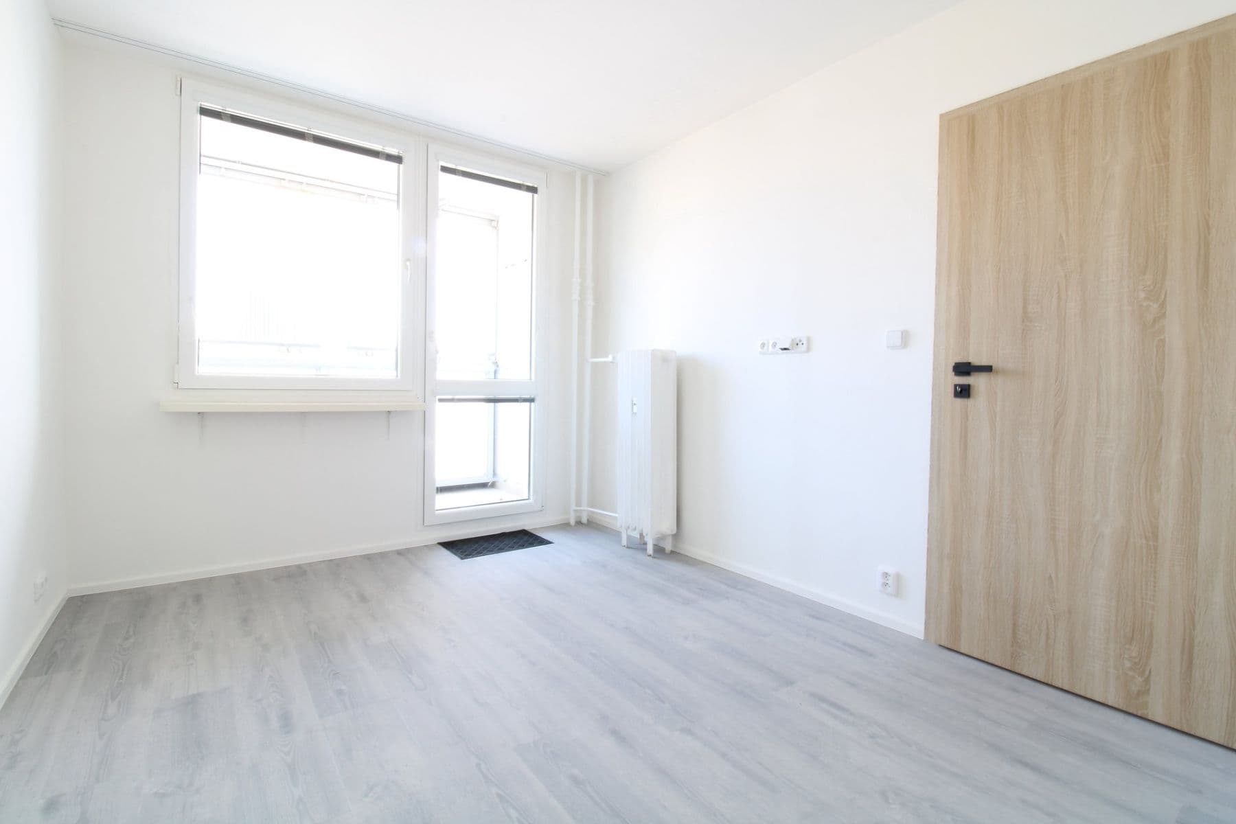 Prenájom bytu 3-izbový 56 m², Řešovská, Praha, Praha Prenájom bytu 3-izbový 56 m², Řešovská, Praha, Praha