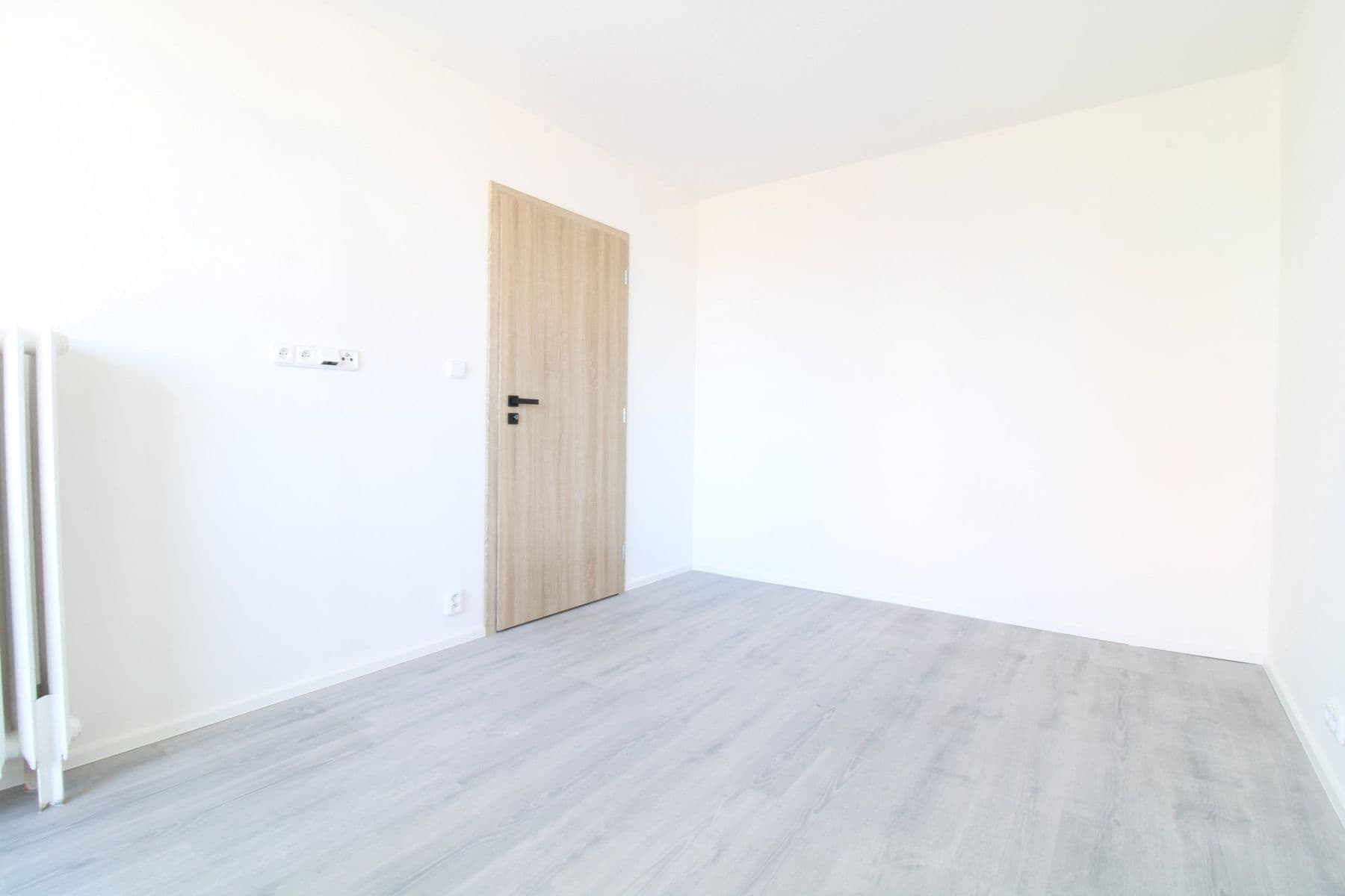 Prenájom bytu 3-izbový 56 m², Řešovská, Praha, Praha Prenájom bytu 3-izbový 56 m², Řešovská, Praha, Praha