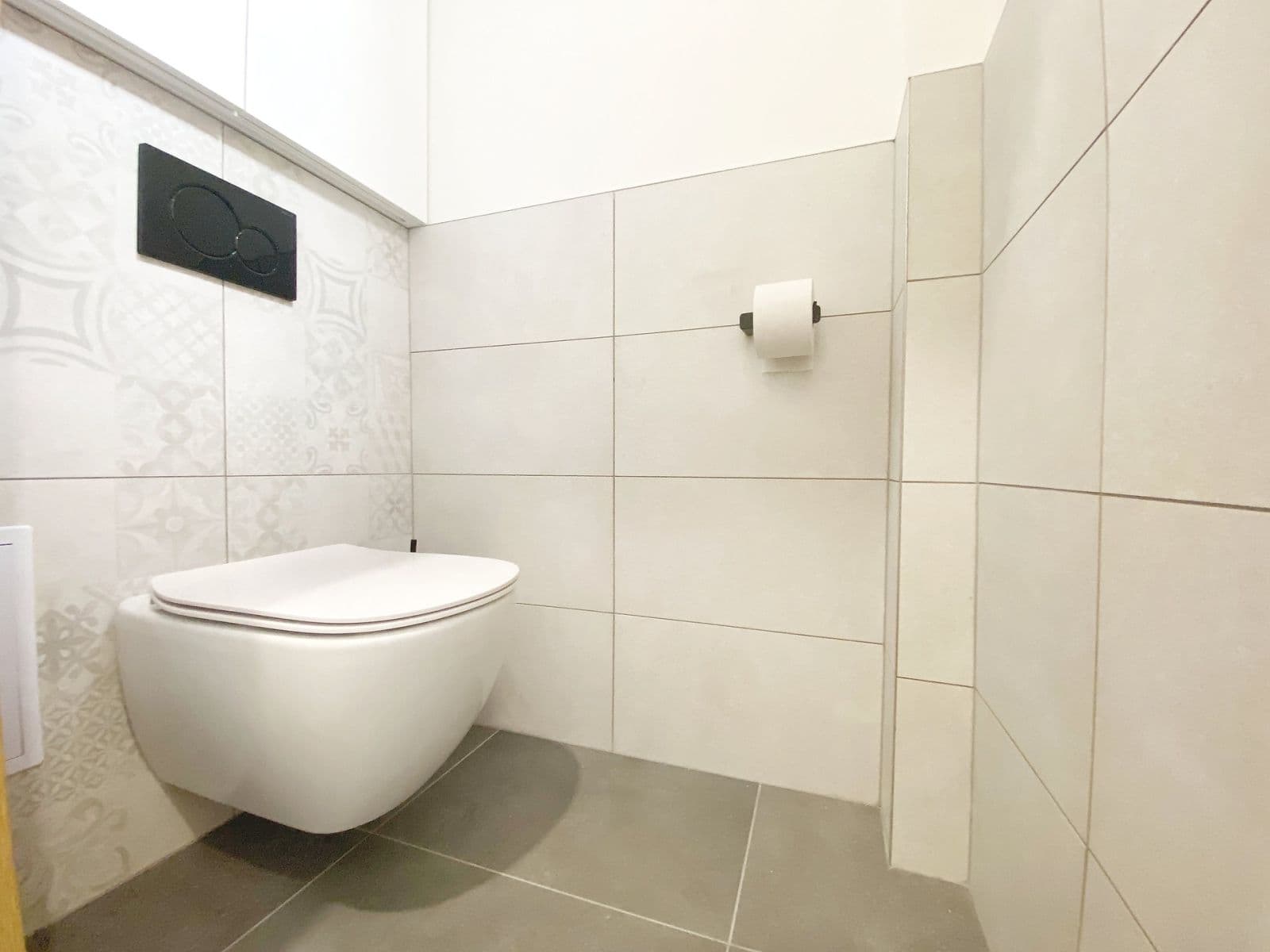Prenájom bytu 1-izbový 48 m², Sokolovská, Praha, Praha Prenájom bytu 1-izbový 48 m², Sokolovská, Praha, Praha