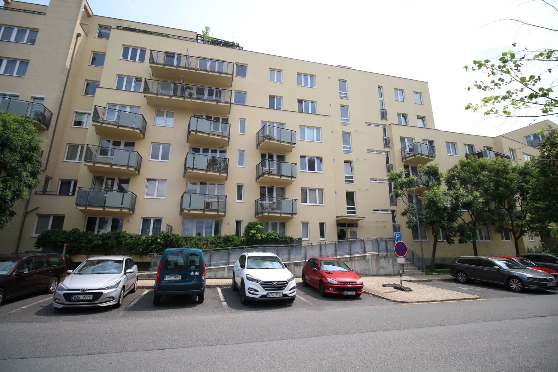 Prenájom bytu 1-izbový 35 m², Rižská, Praha, Praha Prenájom bytu 1-izbový 35 m², Rižská, Praha, Praha