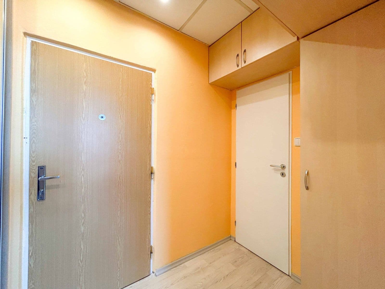 Prenájom bytu 1-izbový 35 m², Jílovská, Praha, Praha Prenájom bytu 1-izbový 35 m², Jílovská, Praha, Praha