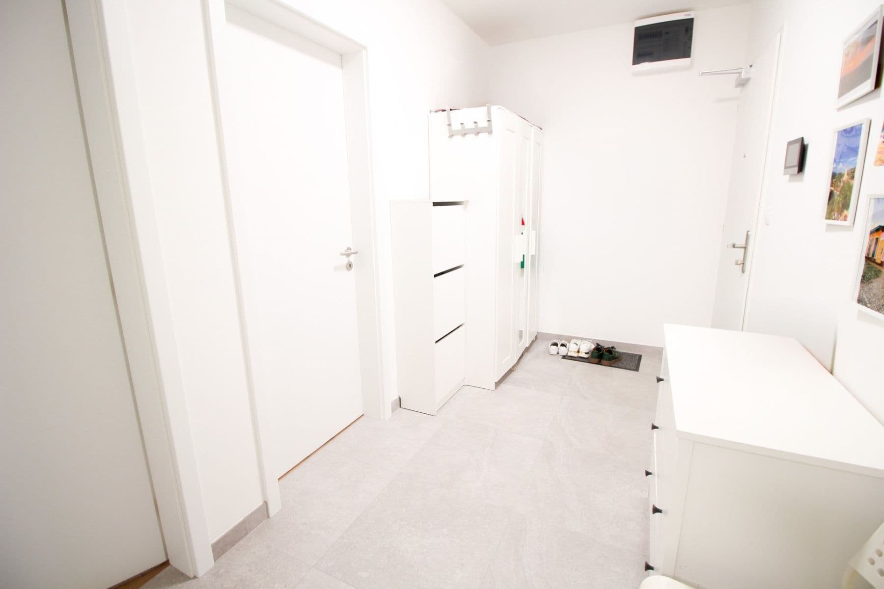 Prenájom bytu 2-izbový 48 m², Kovářská, Praha, Praha Prenájom bytu 2-izbový 48 m², Kovářská, Praha, Praha