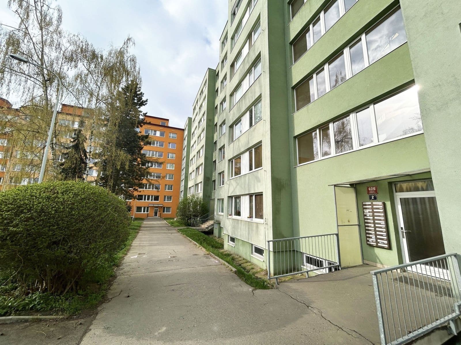 Prenájom bytu 1-izbový 34 m², Křivenická, Praha, Praha Prenájom bytu 1-izbový 34 m², Křivenická, Praha, Praha