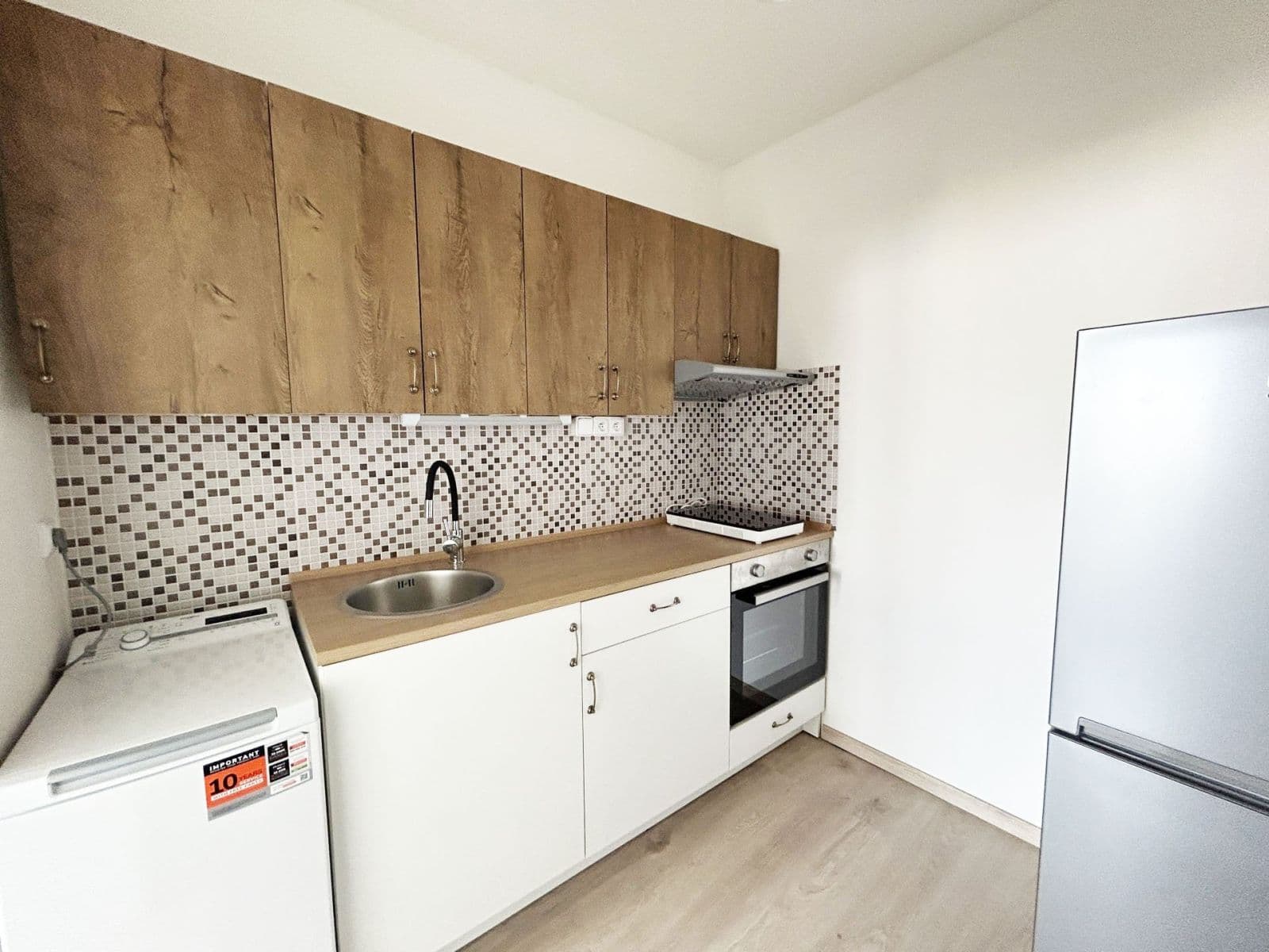 Prenájom bytu 1-izbový 34 m², Křivenická, Praha, Praha Prenájom bytu 1-izbový 34 m², Křivenická, Praha, Praha