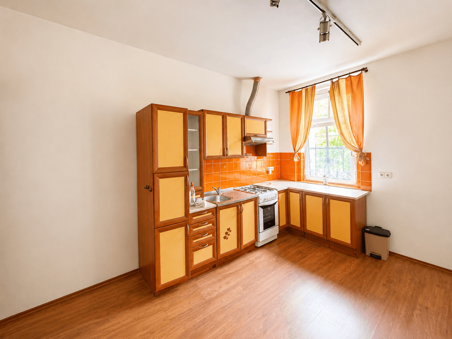 Prenájom bytu 1-izbový 57 m², Hamerská, Březová, Karlovarský kraj Prenájom bytu 1-izbový 57 m², Hamerská, Březová, Karlovarský kraj