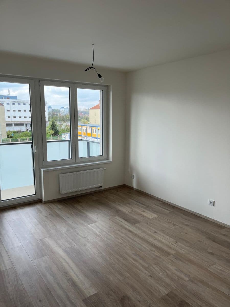 Prenájom bytu 2-izbový 46 m², U Továren, Praha, Praha Prenájom bytu 2-izbový 46 m², U Továren, Praha, Praha