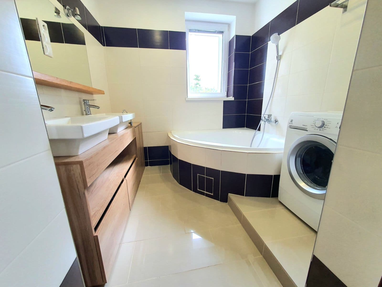 Predaj bytu 3-izbový 78 m², Nové Mesto, Bratislavský kraj Predaj bytu 3-izbový 78 m², Nové Mesto, Bratislavský kraj
