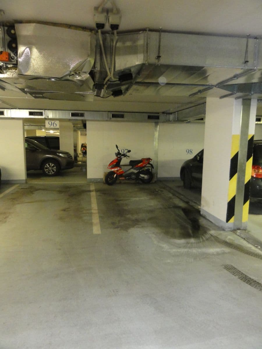 Prenájom bytu 2-izbový 50 m², Bratislavská, Praha, Praha Prenájom bytu 2-izbový 50 m², Bratislavská, Praha, Praha