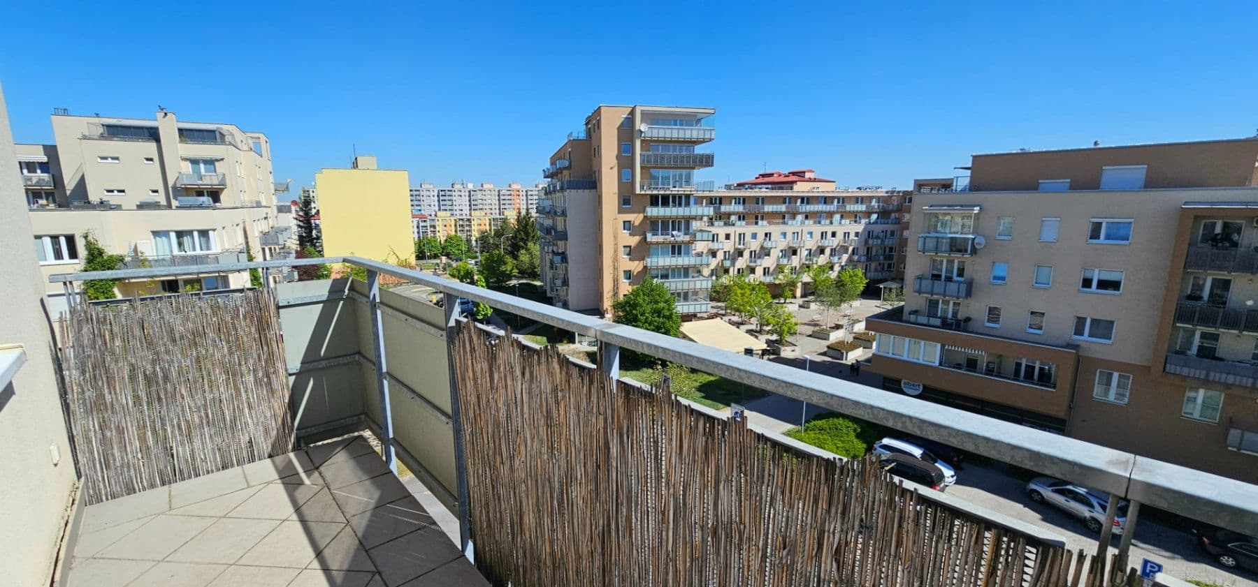 Prenájom bytu 2-izbový 50 m², Bratislavská, Praha, Praha Prenájom bytu 2-izbový 50 m², Bratislavská, Praha, Praha
