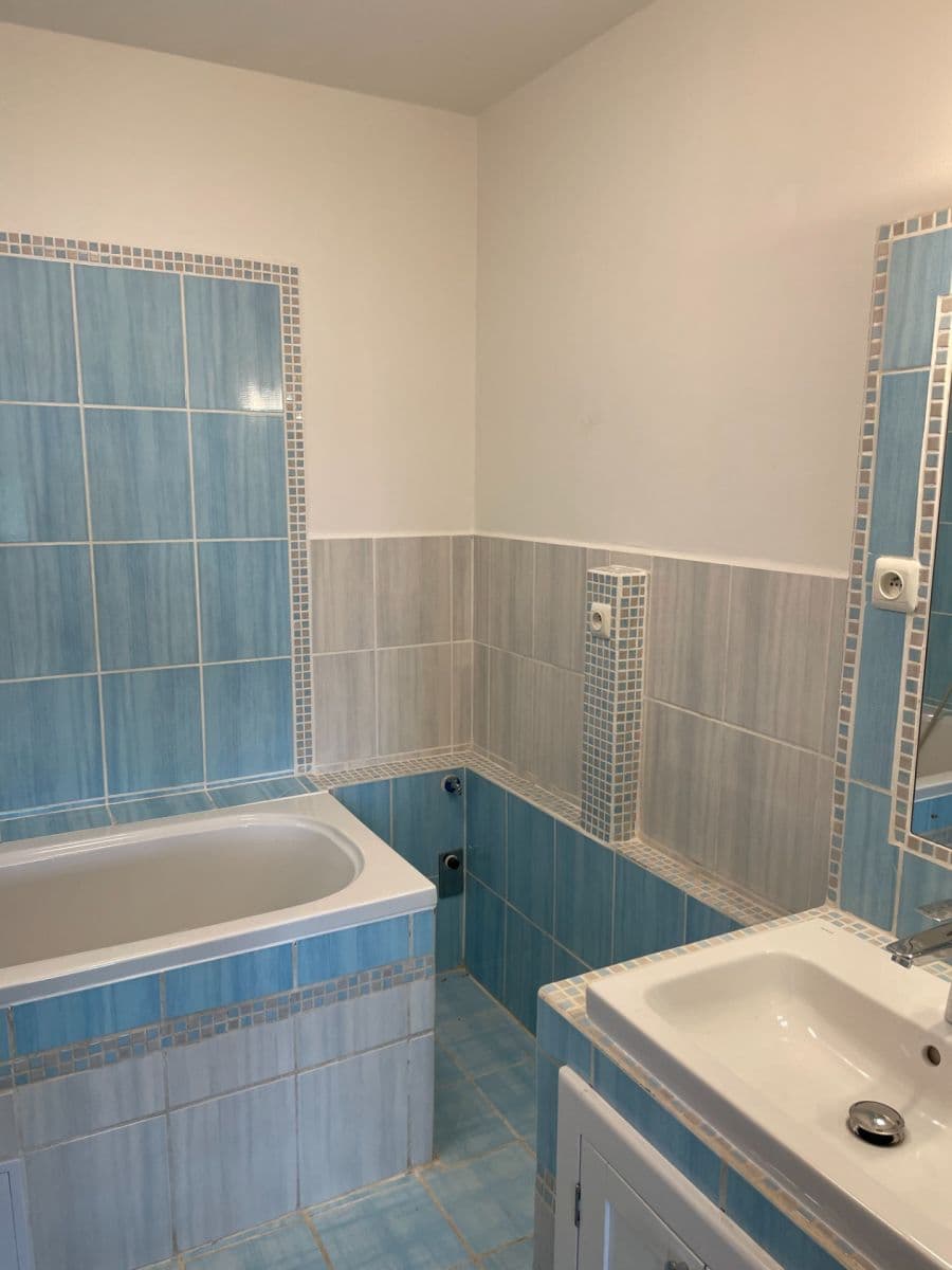 Prenájom bytu 2-izbový 42 m², U Vlečky, Praha, Praha Prenájom bytu 2-izbový 42 m², U Vlečky, Praha, Praha