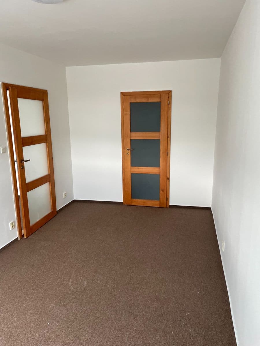 Prenájom bytu 2-izbový 42 m², U Vlečky, Praha, Praha Prenájom bytu 2-izbový 42 m², U Vlečky, Praha, Praha