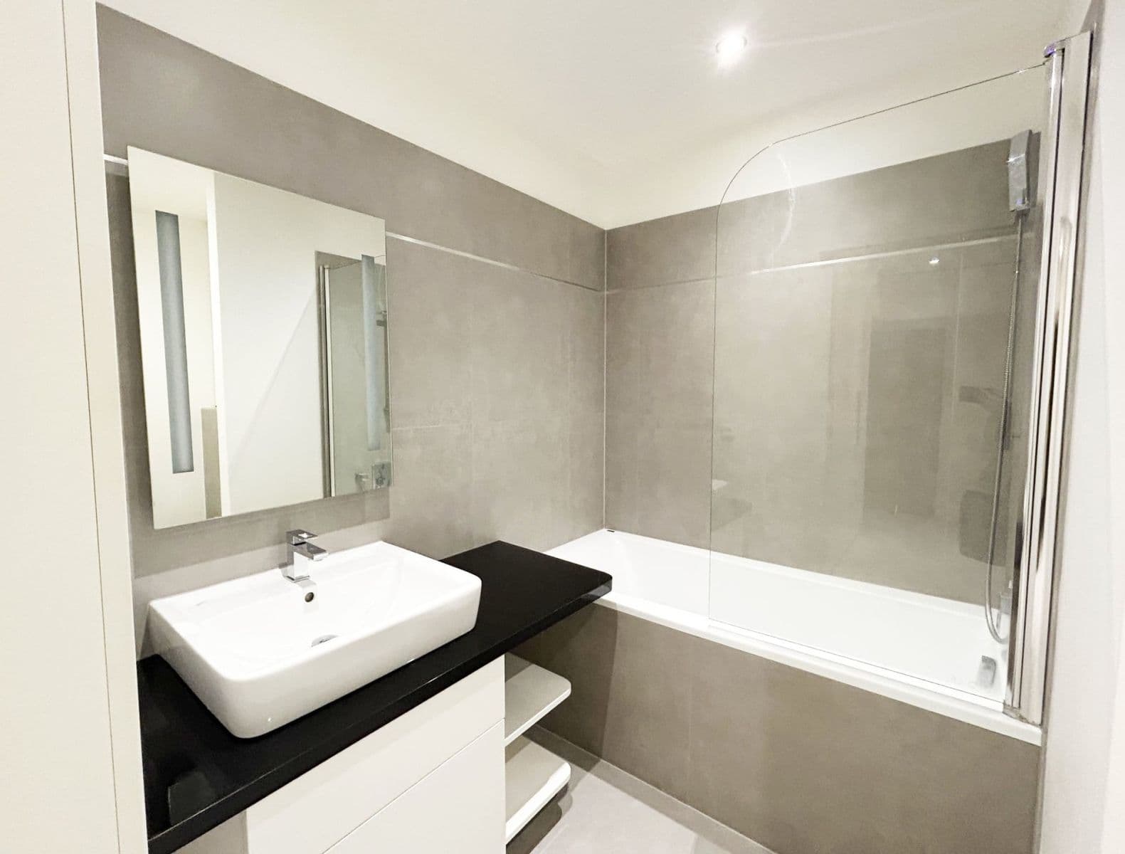 Prenájom bytu 1-izbový 49 m², Bellušova, Praha, Praha Prenájom bytu 1-izbový 49 m², Bellušova, Praha, Praha