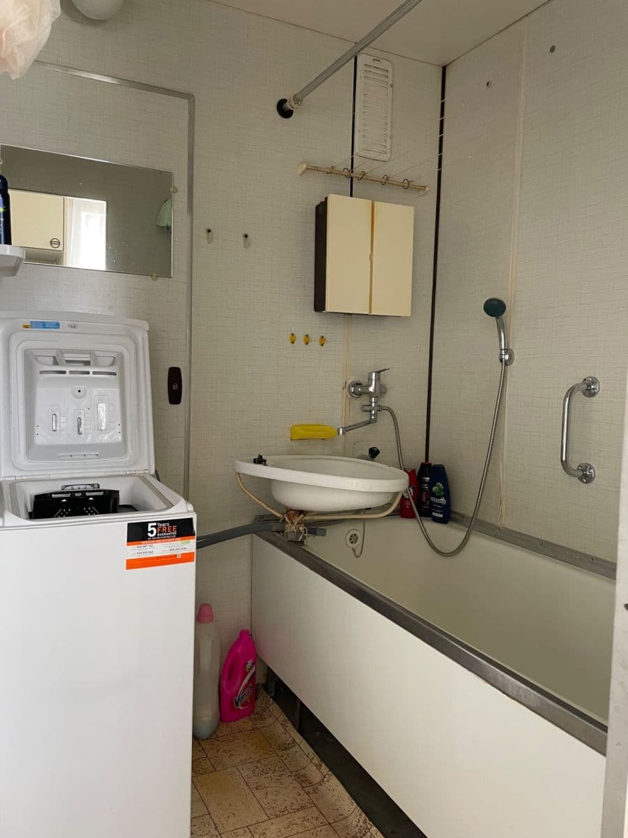 Predaj bytu 3-izbový 73 m², Pod Soudním vrchem, Znojmo, Jihomoravský kraj Predaj bytu 3-izbový 73 m², Pod Soudním vrchem, Znojmo, Jihomoravský kraj