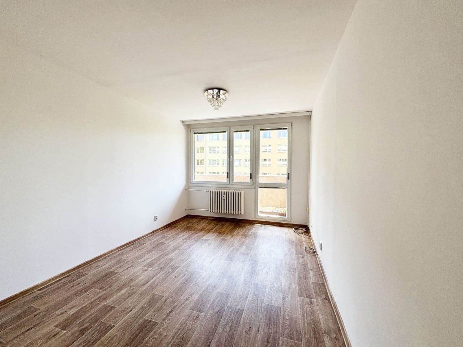 Prenájom bytu 2-izbový 40 m², Tisovecká, Kolín, Středočeský kraj Prenájom bytu 2-izbový 40 m², Tisovecká, Kolín, Středočeský kraj