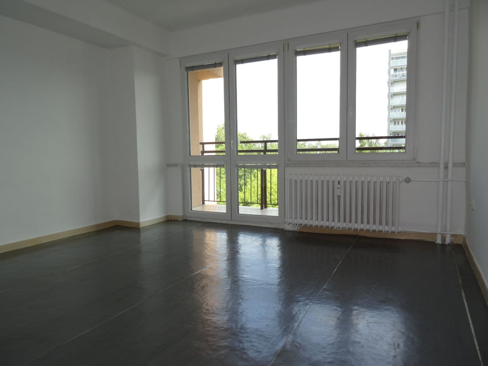 Predaj bytu 3-izbový 57 m², Josefa Suka, Frýdek-Místek, Moravskoslezský kraj Predaj bytu 3-izbový 57 m², Josefa Suka, Frýdek-Místek, Moravskoslezský kraj