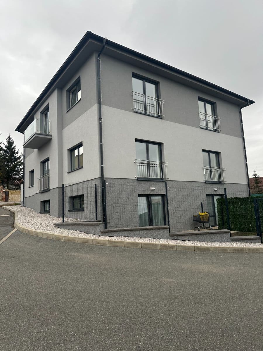Predaj bytu 2-izbový 63 m², Zahradní, Stochov, Středočeský kraj Predaj bytu 2-izbový 63 m², Zahradní, Stochov, Středočeský kraj